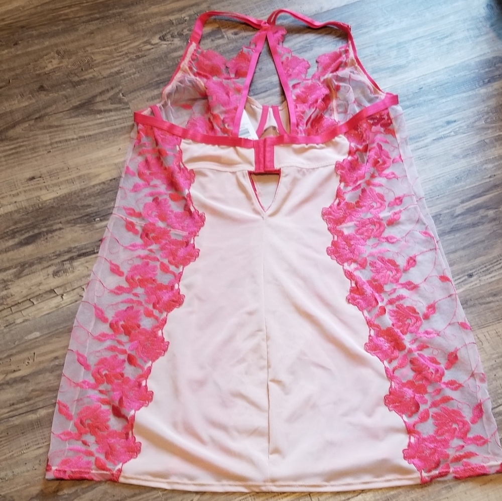 Torrid Embriodered Mesh Underwire Chemise - Picture 6 of 7